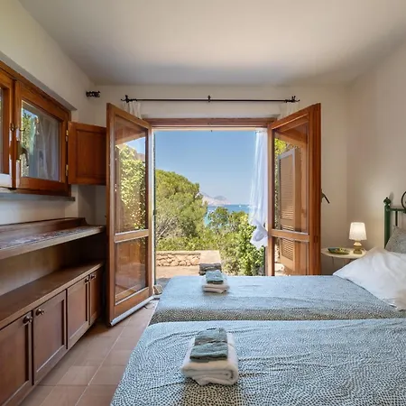 La Torretta - Sul Mare E Privata Semesterbostad Porto Taverna