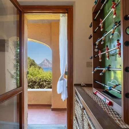 Semesterbostad La Torretta - Sul Mare E Privata Porto Taverna