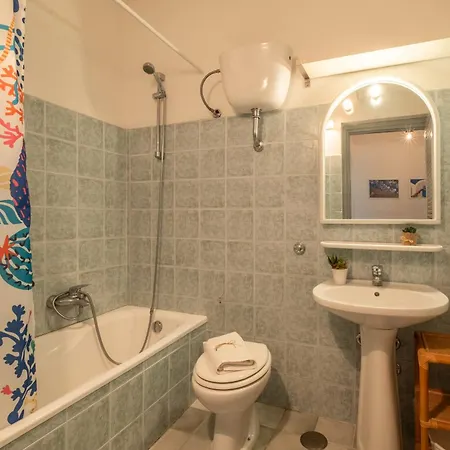 Semesterbostad La Torretta - Sul Mare E Privata