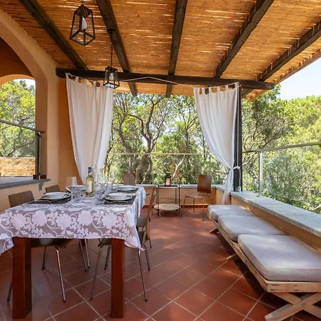 Semesterbostad La Torretta - Sul Mare E Privata Porto Taverna
